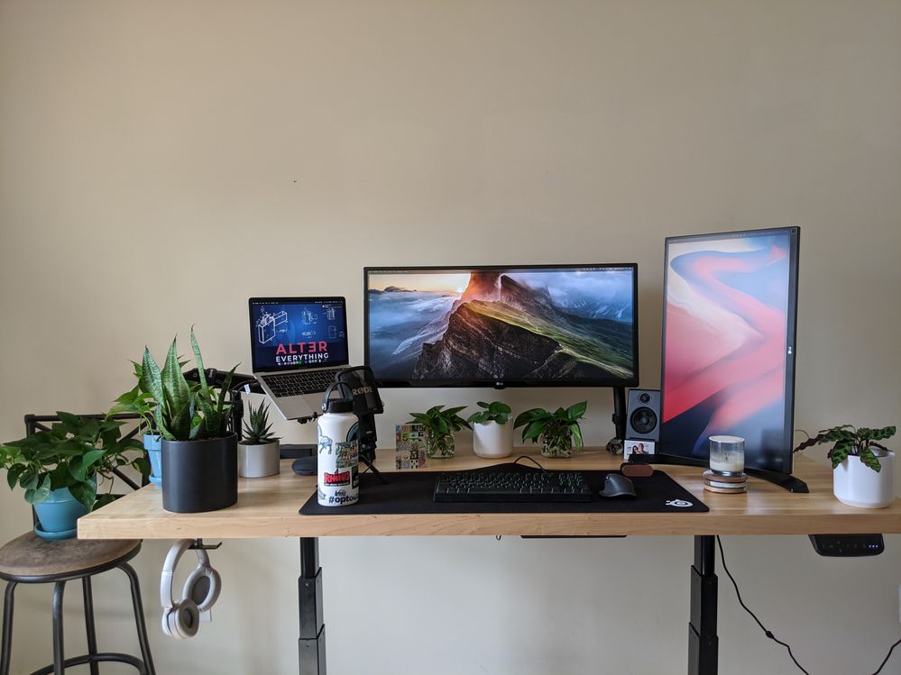 WFH + Gaming battle station complete. Cable management on a standing desk  and integrating personal PC + work laptop was a challenge, but I looks  great! : r/battlestations