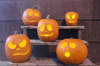 "Pumpkins Halloween 2013" by Mod Mischief is licensed under CC BY-SA 2.0